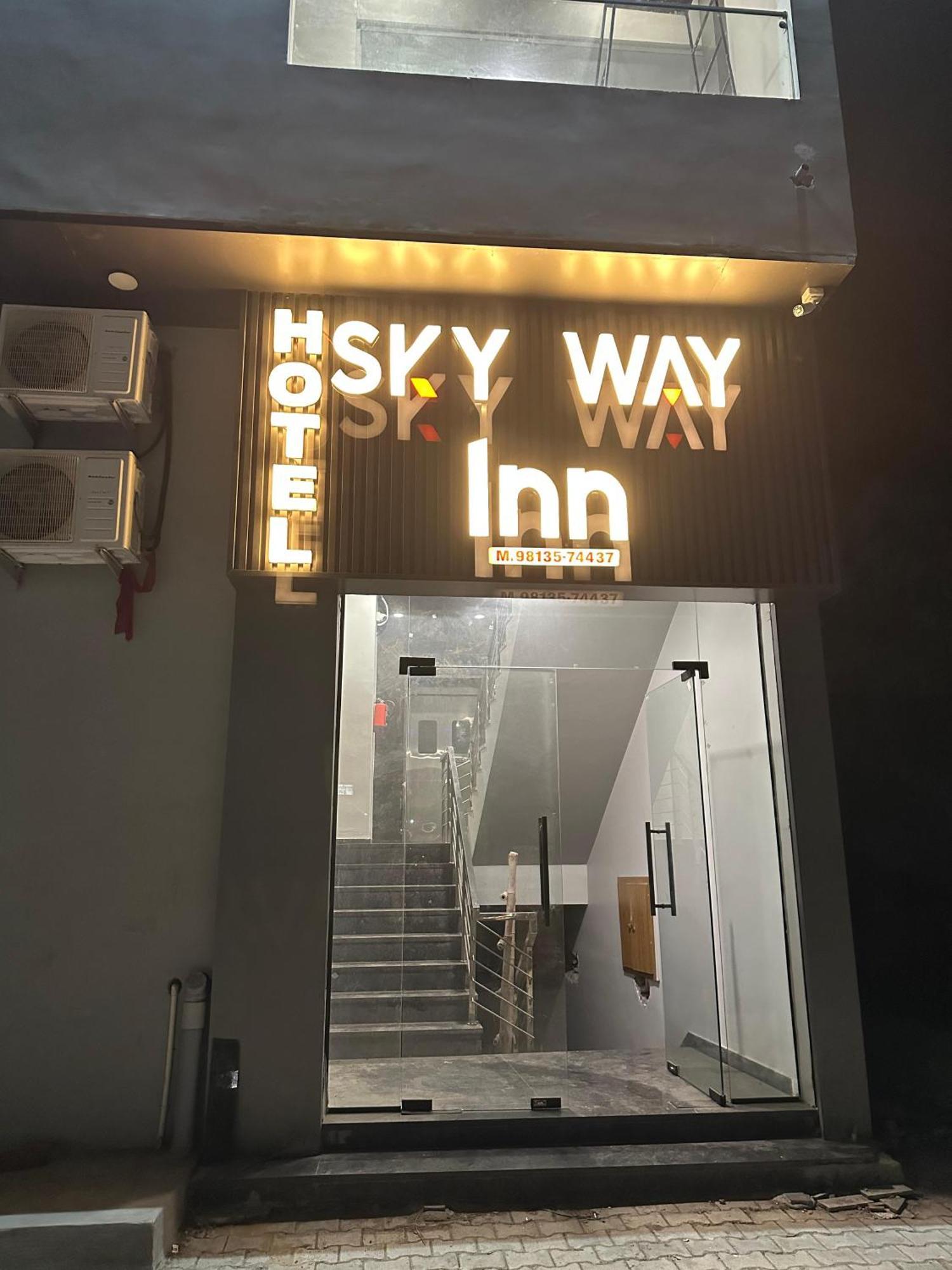 Hotel Sky Way Inn Hisār Exterior foto